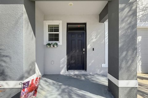 Townhouse in Odessa, Florida 3 bedrooms, 163.32 sq.m. № 2373767 - photo 8