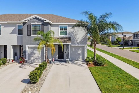 Townhouse in Odessa, Florida 3 bedrooms, 163.32 sq.m. № 2373767