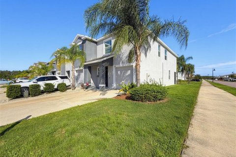 Townhouse in Odessa, Florida 3 bedrooms, 163.32 sq.m. № 2373767 - photo 7
