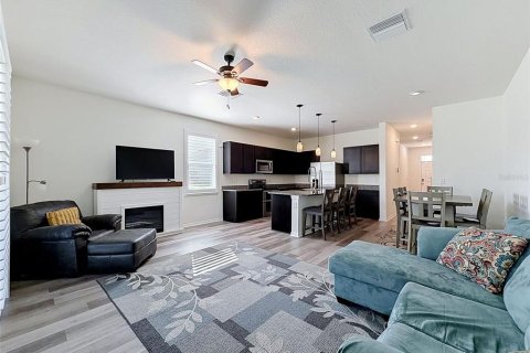 Townhouse in Odessa, Florida 3 bedrooms, 163.32 sq.m. № 2373767 - photo 24