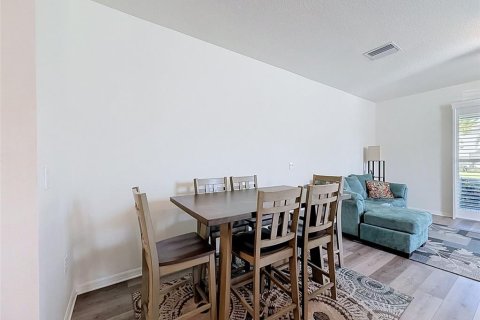 Townhouse in Odessa, Florida 3 bedrooms, 163.32 sq.m. № 2373767 - photo 11