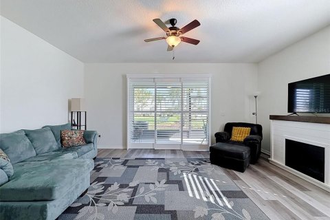 Townhouse in Odessa, Florida 3 bedrooms, 163.32 sq.m. № 2373767 - photo 22