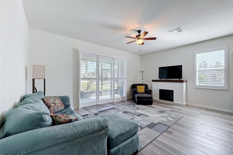 Townhouse in Odessa, Florida 3 bedrooms, 163.32 sq.m. № 2373767 - photo 23