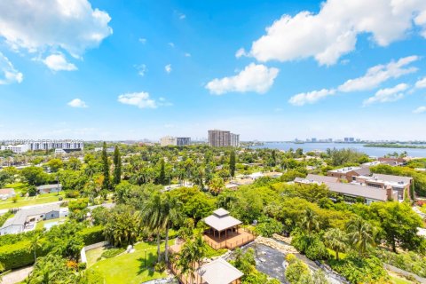 Condominio en venta en Miami, Florida, 2 dormitorios, 141.21 m2 № 2007808 - foto 20