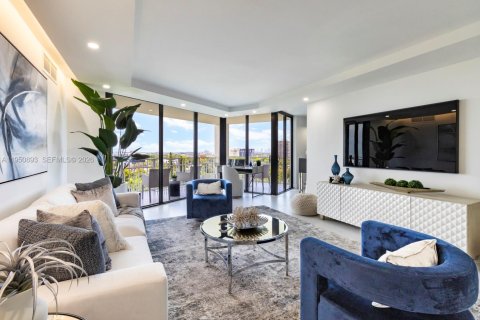Condominio en Miami, Florida, 2 dormitorios  № 2007808