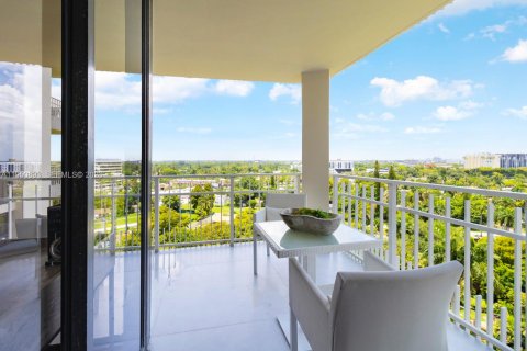 Condominio en venta en Miami, Florida, 2 dormitorios, 141.21 m2 № 2007808 - foto 19