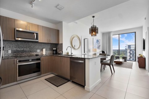 Condo in Doral, Florida, 2 bedrooms  № 2002951 - photo 5