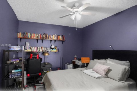 Villa ou maison à vendre à Miami, Floride: 3 chambres, 110.37 m2 № 2065706 - photo 23