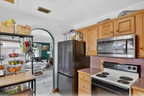 Villa ou maison à vendre à Miami, Floride: 3 chambres, 110.37 m2 № 2065706 - photo 11