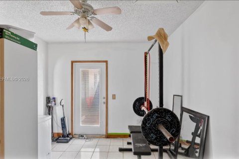 Villa ou maison à vendre à Miami, Floride: 3 chambres, 110.37 m2 № 2065706 - photo 22