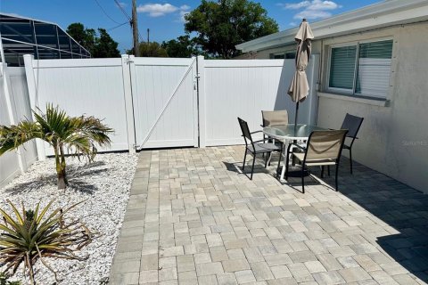 Villa ou maison à vendre à Sarasota, Floride: 5 chambres, 240.34 m2 № 1659312 - photo 6