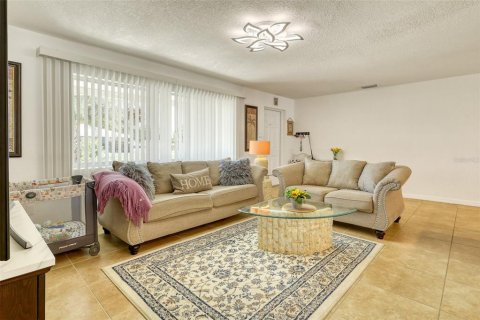 Villa ou maison à vendre à Sarasota, Floride: 5 chambres, 240.34 m2 № 1659312 - photo 8