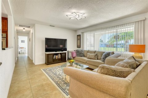 Villa ou maison à vendre à Sarasota, Floride: 5 chambres, 240.34 m2 № 1659312 - photo 9