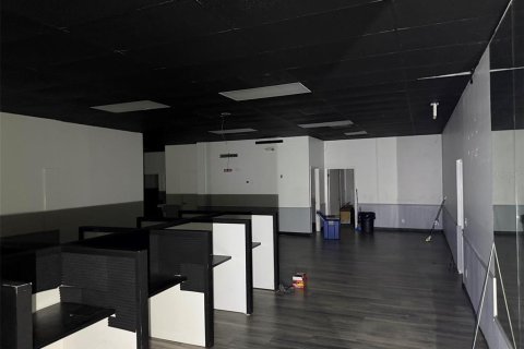 Propiedad comercial en alquiler en Ocala, Florida, 418.06 m2 № 1881139 - foto 6