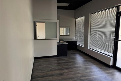 Propiedad comercial en alquiler en Ocala, Florida, 418.06 m2 № 1881139 - foto 4