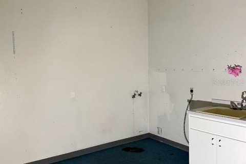 Propiedad comercial en alquiler en Ocala, Florida, 418.06 m2 № 1881139 - foto 13