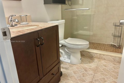 Copropriété à vendre à Hallandale Beach, Floride: 2 chambres, 95.41 m2 № 1860166 - photo 17