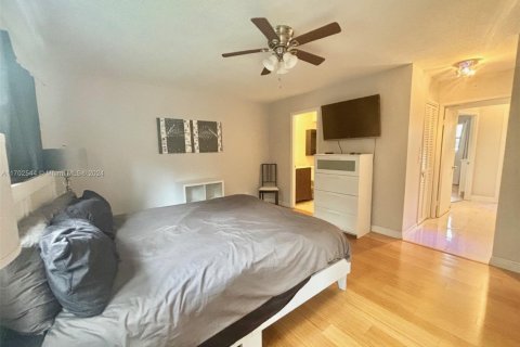 Copropriété à vendre à Hallandale Beach, Floride: 2 chambres, 95.41 m2 № 1860166 - photo 15