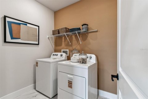 Casa en venta en Wesley Chapel, Florida, 4 dormitorios, 262.45 m2 № 2429429 - foto 25