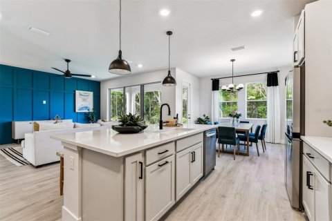Casa en venta en Wesley Chapel, Florida, 4 dormitorios, 262.45 m2 № 2429429 - foto 3