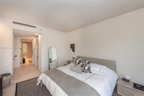 Condo in Key Biscayne, Florida, 2 bedrooms  № 2008957 - photo 11