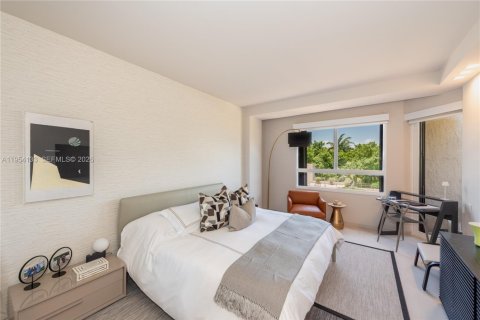 Condo in Key Biscayne, Florida, 2 bedrooms  № 2008957 - photo 10