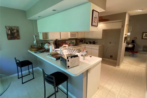 Condo in Sarasota, Florida, 2 bedrooms  № 1649406 - photo 4