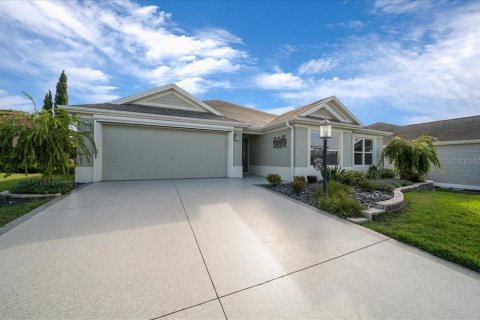Villa ou maison à vendre à The Villages, Floride: 3 chambres, 185.8 m2 № 2437230 - photo 3