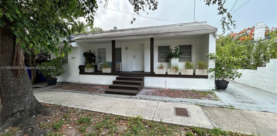 Villa ou maison à Miami, Floride 2 chambres № 1894280
