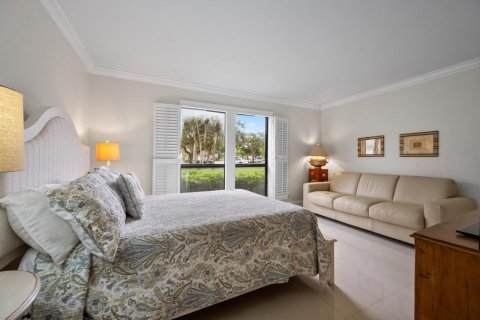 Condo in Palm Beach Gardens, Florida, 2 bedrooms № 2422163 - photo 25