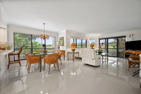 Condo in Palm Beach Gardens, Florida, 2 bedrooms № 2422163 - photo 3