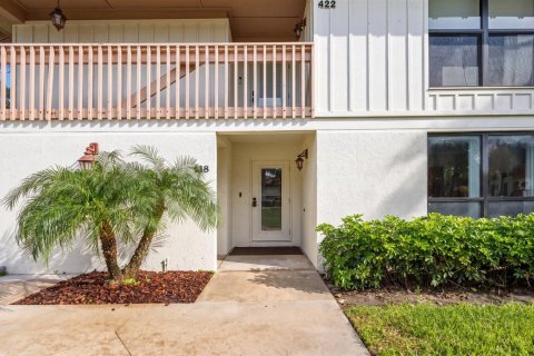 Condo in Palm Beach Gardens, Florida, 2 bedrooms № 2422163 - photo 13