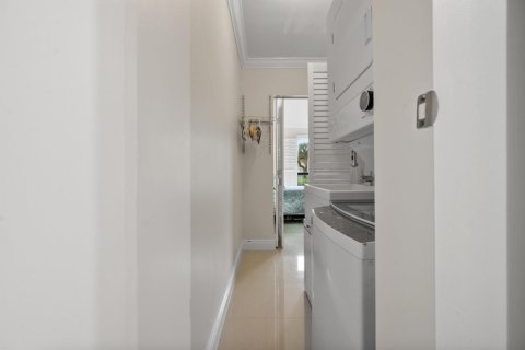 Condo in Palm Beach Gardens, Florida, 2 bedrooms № 2422163 - photo 30