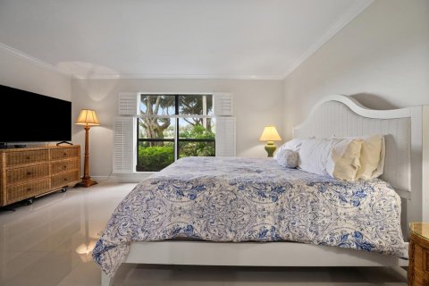 Condo in Palm Beach Gardens, Florida, 2 bedrooms № 2422163 - photo 20
