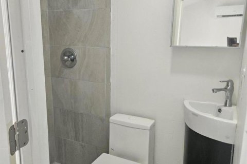 Copropriété à louer à Fort Lauderdale, Floride: 3 pièces, 351.54 m2 № 2380265 - photo 3