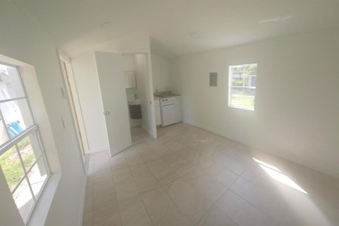 Copropriété à louer à Fort Lauderdale, Floride: 3 pièces, 351.54 m2 № 2380265 - photo 5