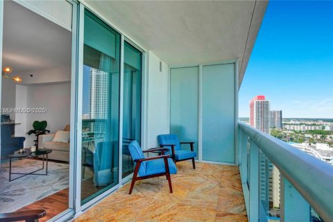 Condominio en venta en Hallandale Beach, Florida, 1 dormitorio, 78.41 m2 № 2035504 - foto 16