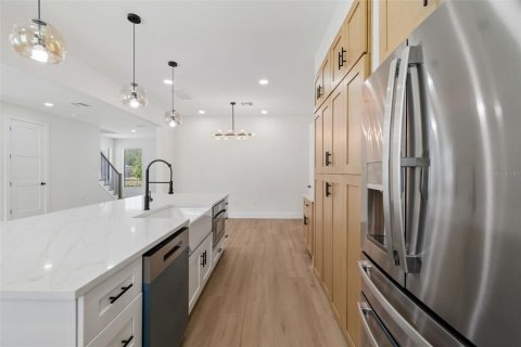 House in Tampa, Florida 4 bedrooms, 290.32 sq.m. № 2195932 - photo 21