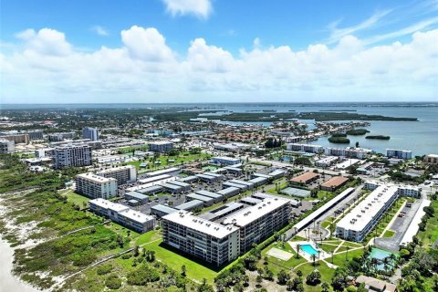 Купить кондоминиум в Коко-Бич, Флорида 5 комнат, 83.89м2, № 1838002 - фото 8