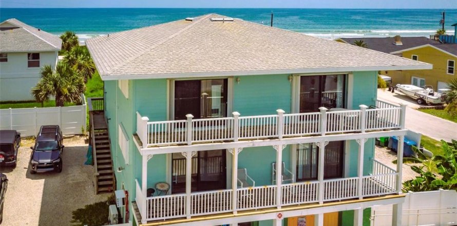 Propiedad comercial en New Smyrna Beach, Florida 361.2 m2 № 1324948