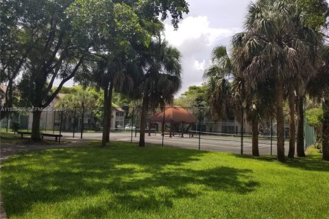 Copropriété à louer à Miami, Floride: 2 chambres, 90.86 m2 № 1996115 - photo 19