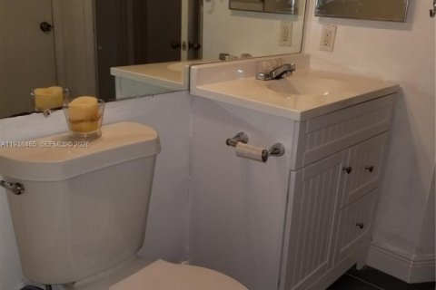 Copropriété à louer à Miami, Floride: 2 chambres, 90.86 m2 № 1996115 - photo 10