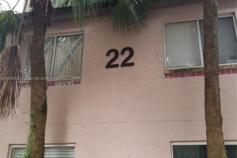 Copropriété à louer à Miami, Floride: 2 chambres, 90.86 m2 № 1996115 - photo 3