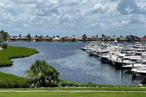 Condo in Palmetto, Florida, 2 bedrooms  № 1797992 - photo 5