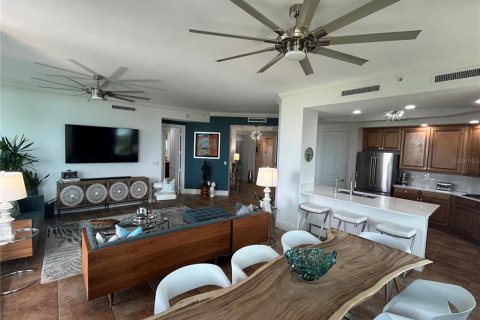 Condo in Palmetto, Florida, 2 bedrooms  № 1797992 - photo 9