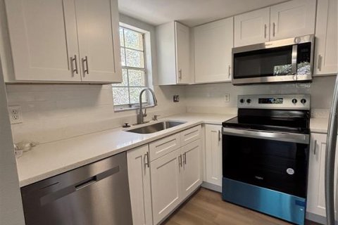 Condominio en venta en Palm Harbor, Florida, 3 dormitorios, 125.51 m2 № 2239943 - foto 4