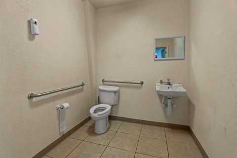 Immobilier commercial à vendre à Orlando, Floride: 119.1 m2 № 2145354 - photo 24