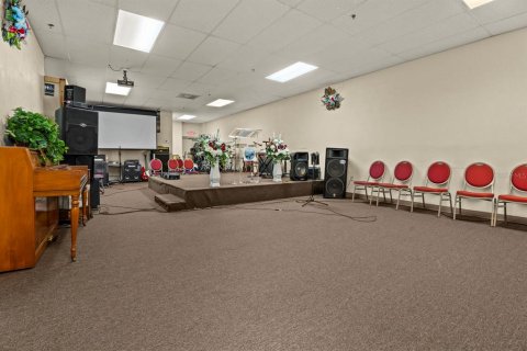 Immobilier commercial à vendre à Orlando, Floride: 119.1 m2 № 2145354 - photo 16
