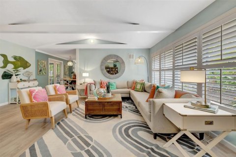 Villa ou maison à vendre à Sarasota, Floride: 4 chambres, 234.76 m2 № 1765847 - photo 8