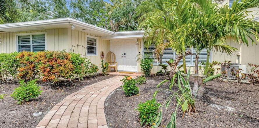 Villa ou maison à Sarasota, Floride 4 chambres, 234.76 m2 № 1765847
